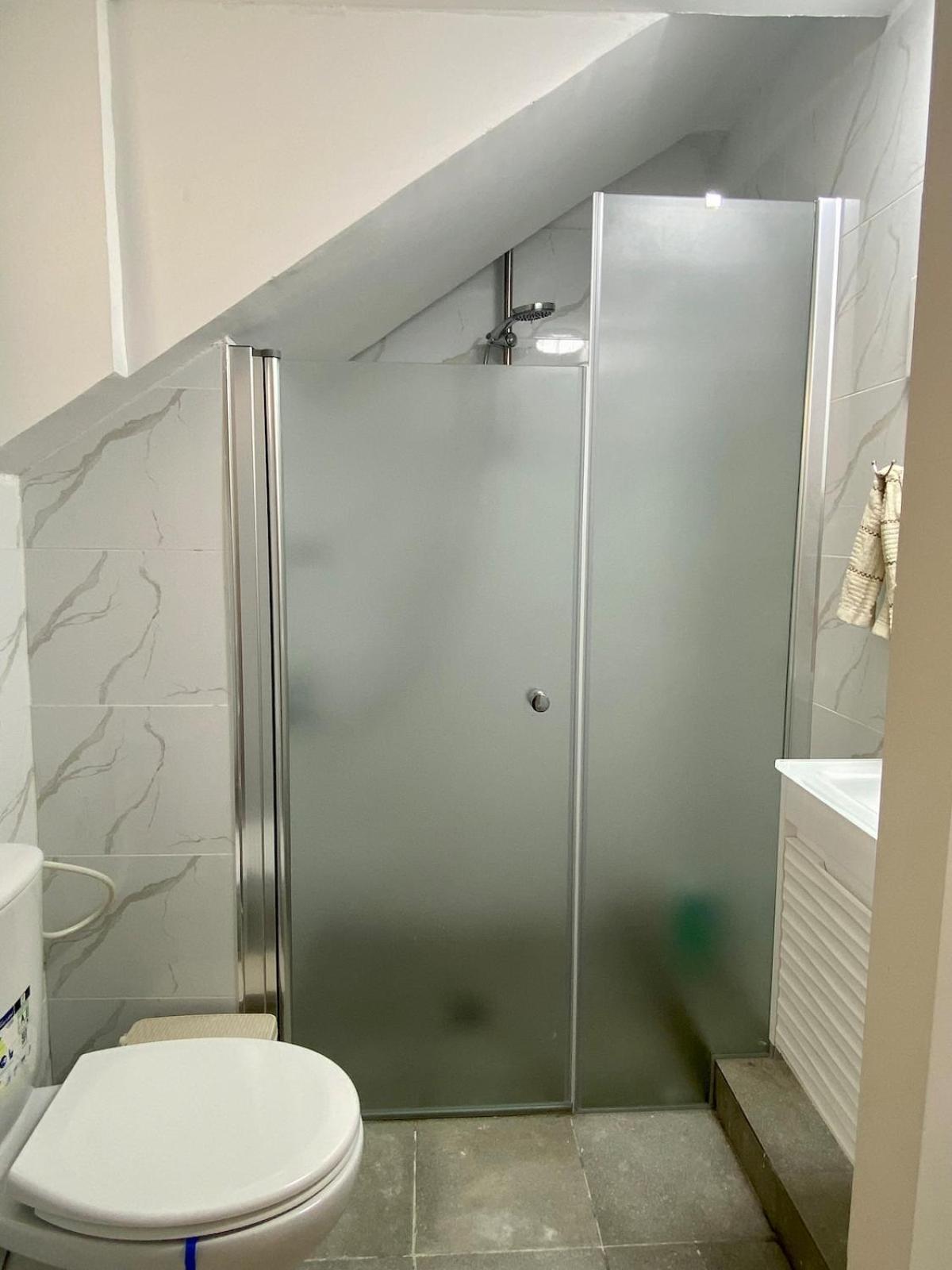 דירת גן מרווחת במיקום מעולה עם נטפליקס חינמי Apartment Ma'ale Adumim Luaran gambar