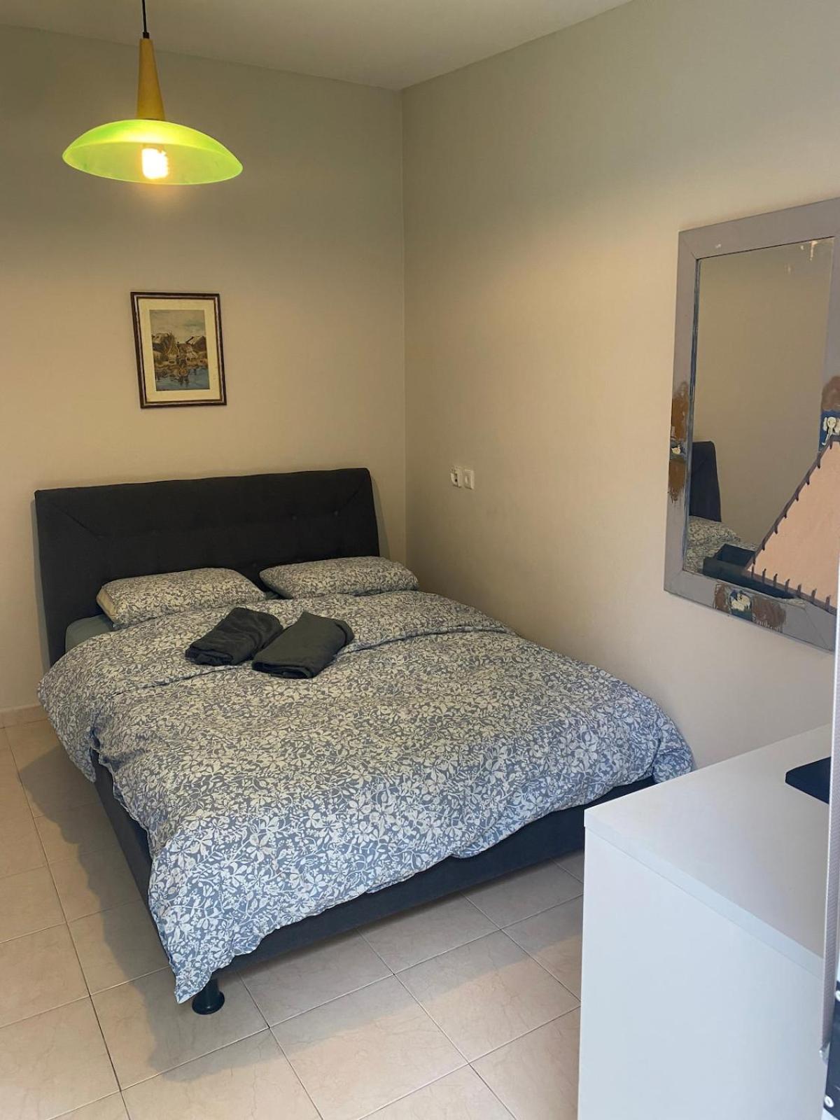 דירת גן מרווחת במיקום מעולה עם נטפליקס חינמי Apartment Ma'ale Adumim Luaran gambar