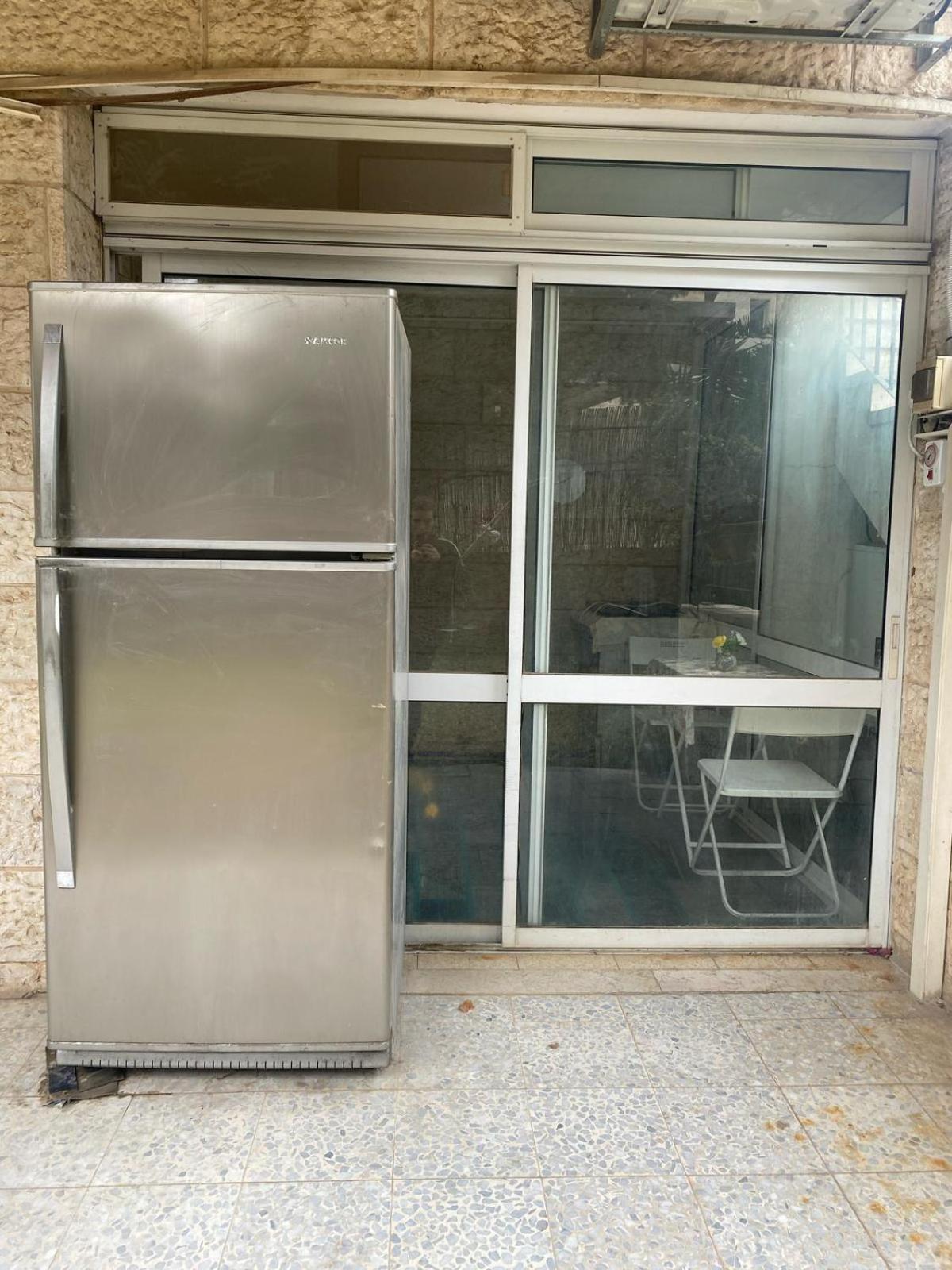 דירת גן מרווחת במיקום מעולה עם נטפליקס חינמי Apartment Ma'ale Adumim Luaran gambar